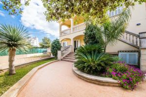 Ideal Property Mallorca - Villa Corb Mari