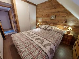 Appartements Charmant T3 avec balcon, proche des pistes, animaux admis - FR-1-516-189 : photos des chambres
