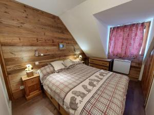 Charmant T3 avec vue, proche pistes, animaux admis, parking couvert - FR-1-516-189