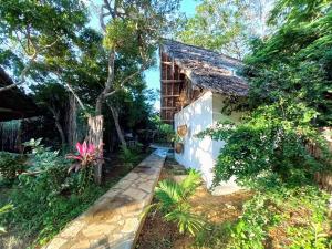 Watamu Beach Cottages B&B