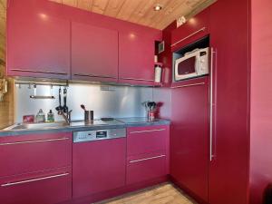 Appartement rénové proche des pistes avec balcon et parking - FR-1-455-70