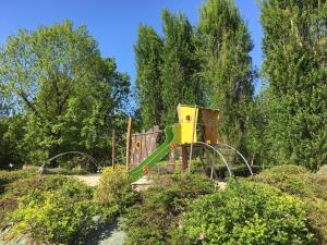Campings Camping Le Douzou : photos des chambres