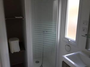 Campings Camping Le Douzou : photos des chambres