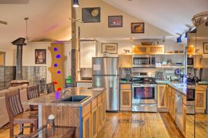 Tranquil Abode with Garden, Sauna and Cold Plunge