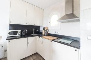 Moonkey - Halcón 23. Vistas al Cap de la Nao