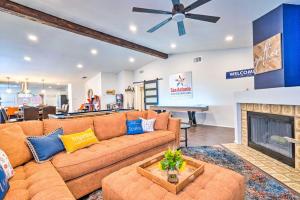San Antonio Home w Hot Tub & Arcade Games!