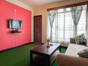 Crimson Apartment