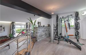 Nice Home In Galizana