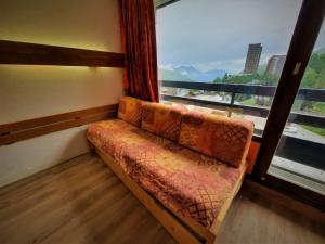 Studio 2 pers - Ski aux pieds, balcon, centre Menuires - FR-1-452-216