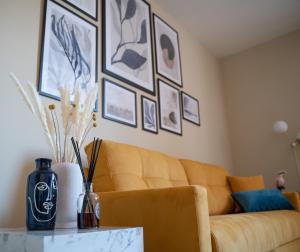 Piazza Santo Stefano con vista