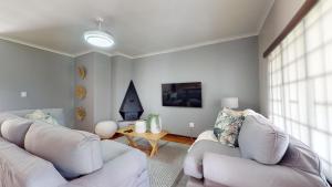 Seas the day Scottburgh by Top Destinations Rentals