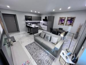 Le Porte luxury apartment