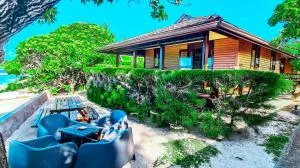 MOOREA - The Golden Reef Bungalow Bora Bora - Temae