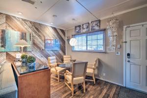 Luxurious Downtown Lodi Apartment in Wine Country!