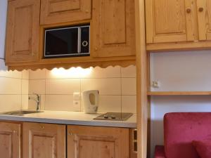 Studio rénové au pied des pistes, balcon sud, 3 pers., Méribel - FR-1-180-32