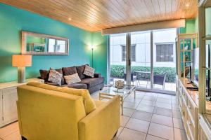 Hollywood Resort Retreat Pool and Beach Access