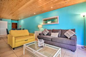 Hollywood Resort Retreat Pool and Beach Access