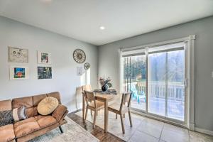 Havelock Country Cabin on Working Horse Farm!