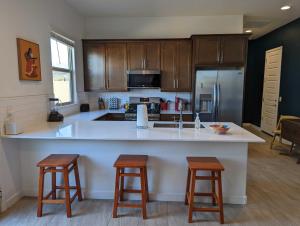 Scenic Southwest Hideaway, Perfect for Relaxation!