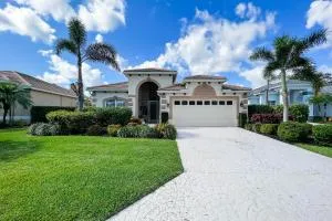 Fort Myers Fantasy - Gateway