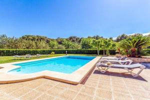 Charming villa close to Puerto Pollensa by Renthousing