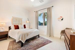 Santal Estate - Play, Relax, Walk to the Festivals