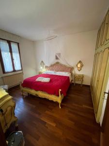 Queen Room with Shared Bathroom room in Royal GH New Property 2021