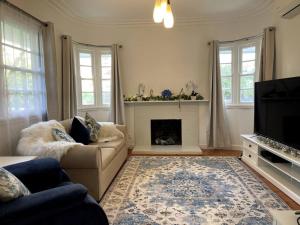 Beach House 100ms to Beach Freshly RenovatedNew Appliances