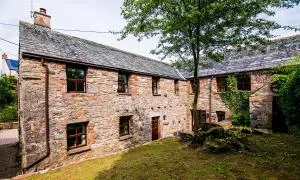 Waltons Close - Newton Reigny