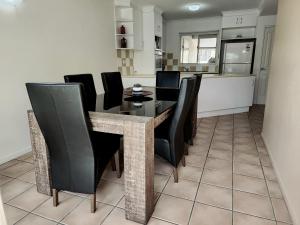 La Villa 21 days prior notice for bookings with pets contact host