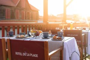 Hotels Hotel de La Plage : photos des chambres
