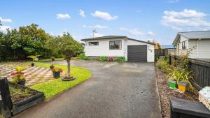 Beachglen - Snells Beach Holiday Home