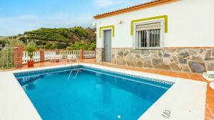 Villa Tranquila Nerja by Ruralidays - 3hvězdičkové hotely ve městě Maro
