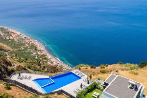 OurMadeira - Sunset Cliff Villas, contemporary