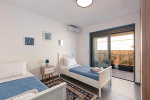 Greek Sky - New modern apartment with shared pool