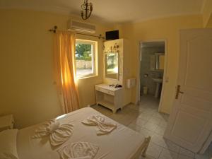 Triple Room room in Palladion Hotel