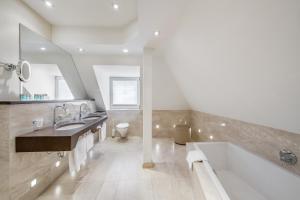Double Room with Mountain View room in Hotel Garni Christine