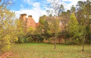 Appartements 2 Bedroom Beautiful Apartment In Rustrel : photos des chambres