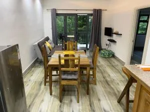 Jasmine Stay Self-Catering Apartments - Anse a La Mouche