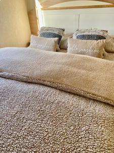 Shell Beach Holiday Home Mersea Coopers Beach