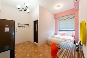 Phòng Giường Đôi Có Ban Công (Double Room with Balcony)