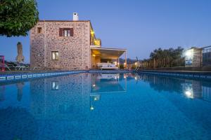 Villa Gianna by PosarelliVillas