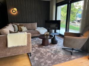 Hollywood 1 - A luxury, comfortable and spacious apartment located directly on the slopes!