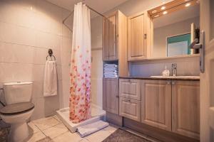 Appartements Sundrenched Relais de Poste in Serdinya : photos des chambres