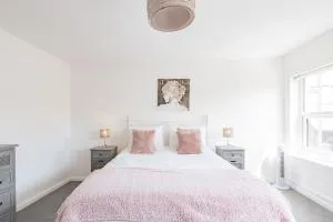 Stone's Throw - Walmer