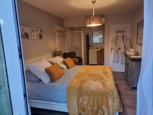 B&B / Chambres d'hotes Le Clos des Romarins : photos des chambres