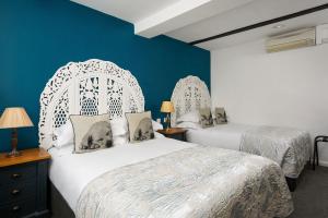 Superior Twin Room room in The Royal Adelaide Hotel