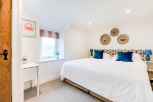 Courtyard Cottage - within the Helland Barton Farm collection