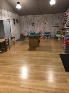 Campings Camping Le Douzou : photos des chambres