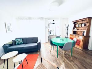 Appartements Au perron avec garage et balcon a Ribeauville : photos des chambres